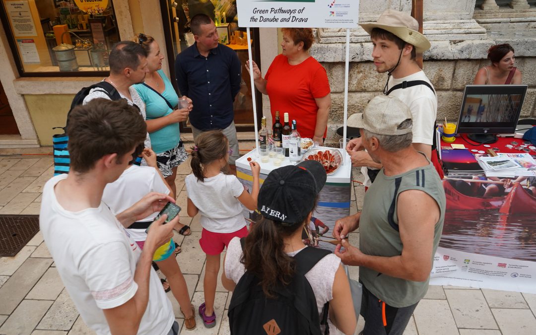 Turnejom po Istri i Dalmaciji ostvaren je kontakt s tisućama turista iz cijelog svijeta